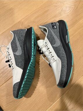 Nike Wmns Air Zoom Pegasus 35 Run Shield 'Oil Grey' size 8